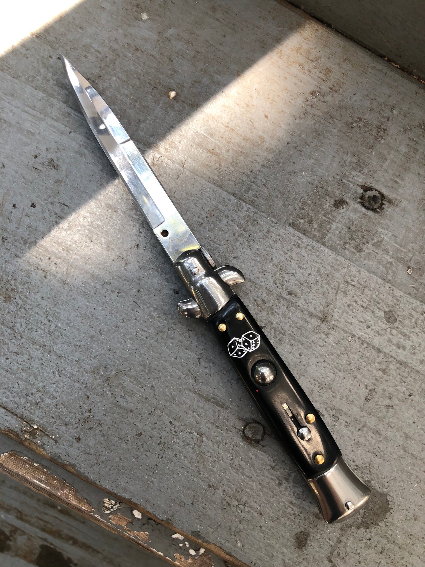 Born to Lose Snake Eyes knife