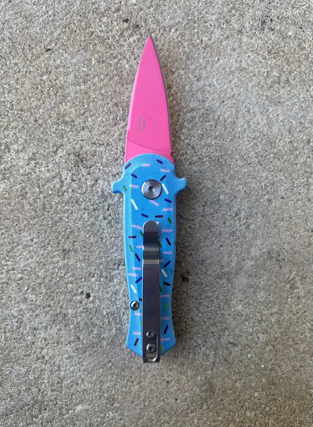 Mini Blue Sprinkles w/ Pink Blade