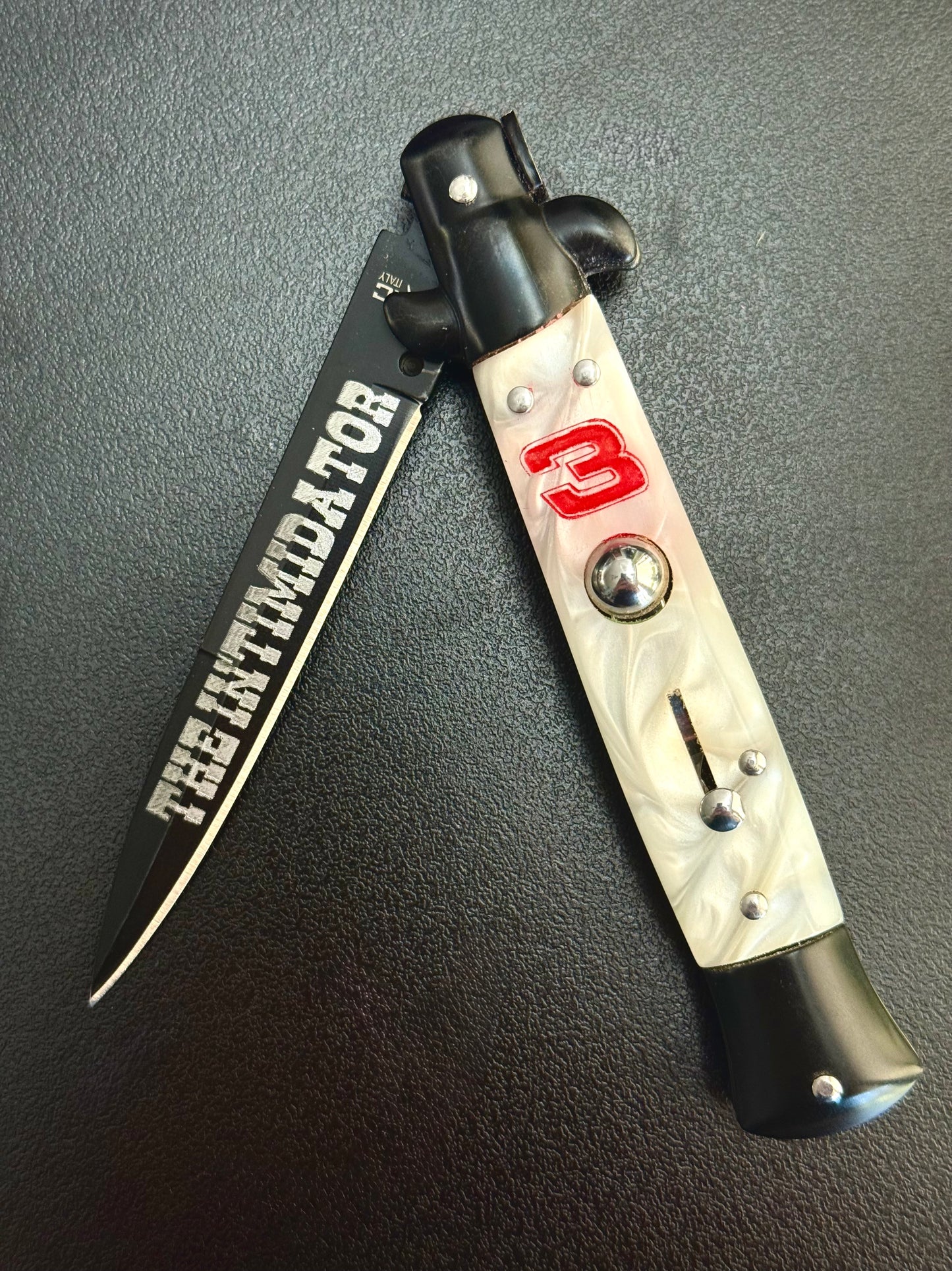 Intimidator Knife