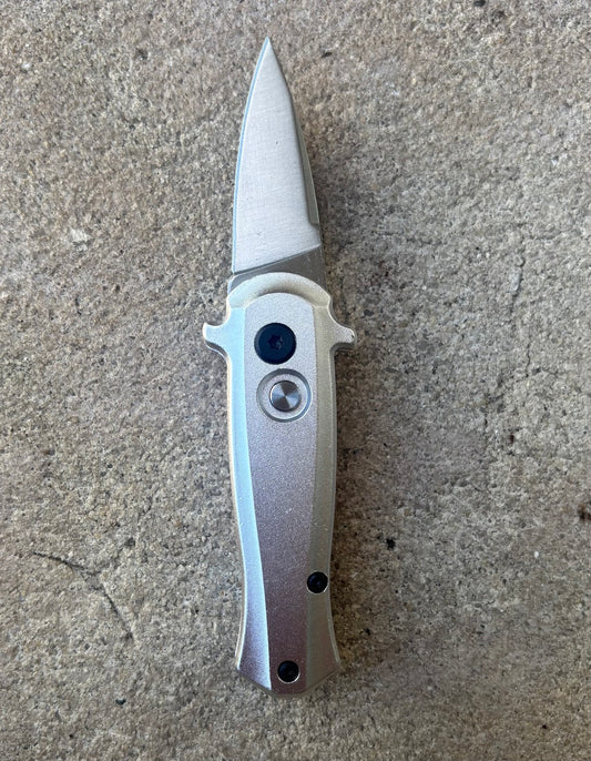 Mini Silver Stiletto w/ Silver Blade
